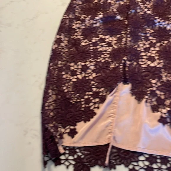 Stylestalker Rosale Lace Dress with Cut Out - Picture 5 of 9